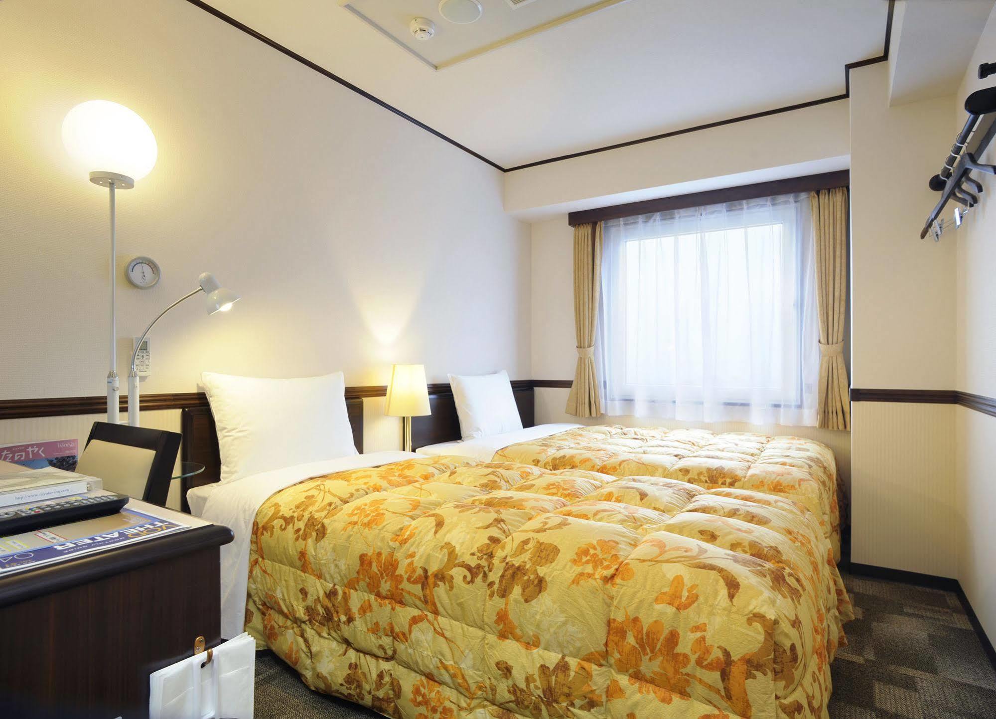 Toyoko Nishi-guchi Hirose-dori Hotel 3*